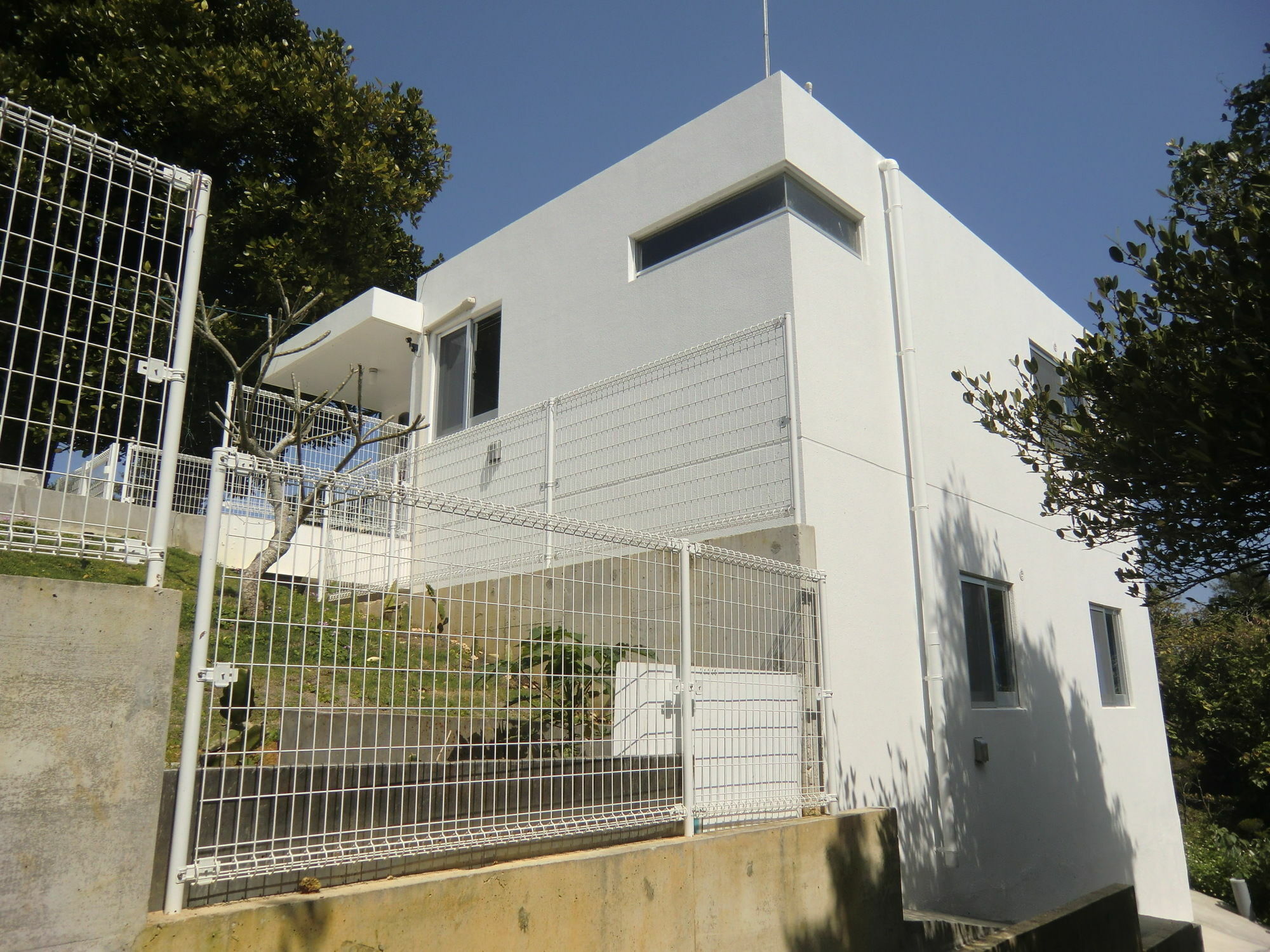 Holiday House Ryukyu-An "Music Hostel" Yomitan Buitenkant foto
